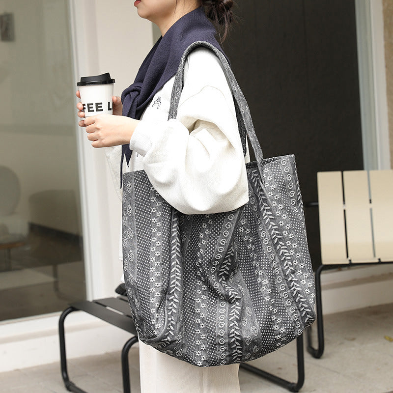 Women's Leisure Artistic Fashion Pattern Contrast Color Embroidered Canvas Women's Shoulder Bag