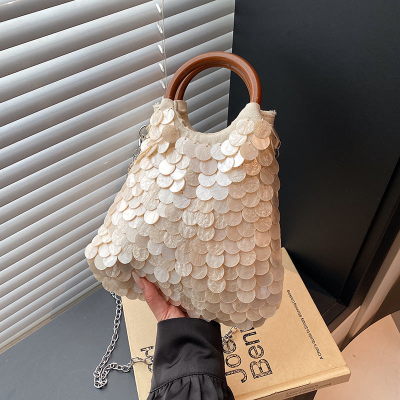 Women's High-grade Handmade Shell Niche Fairy Temperament Wild Women's Messenger Bag
