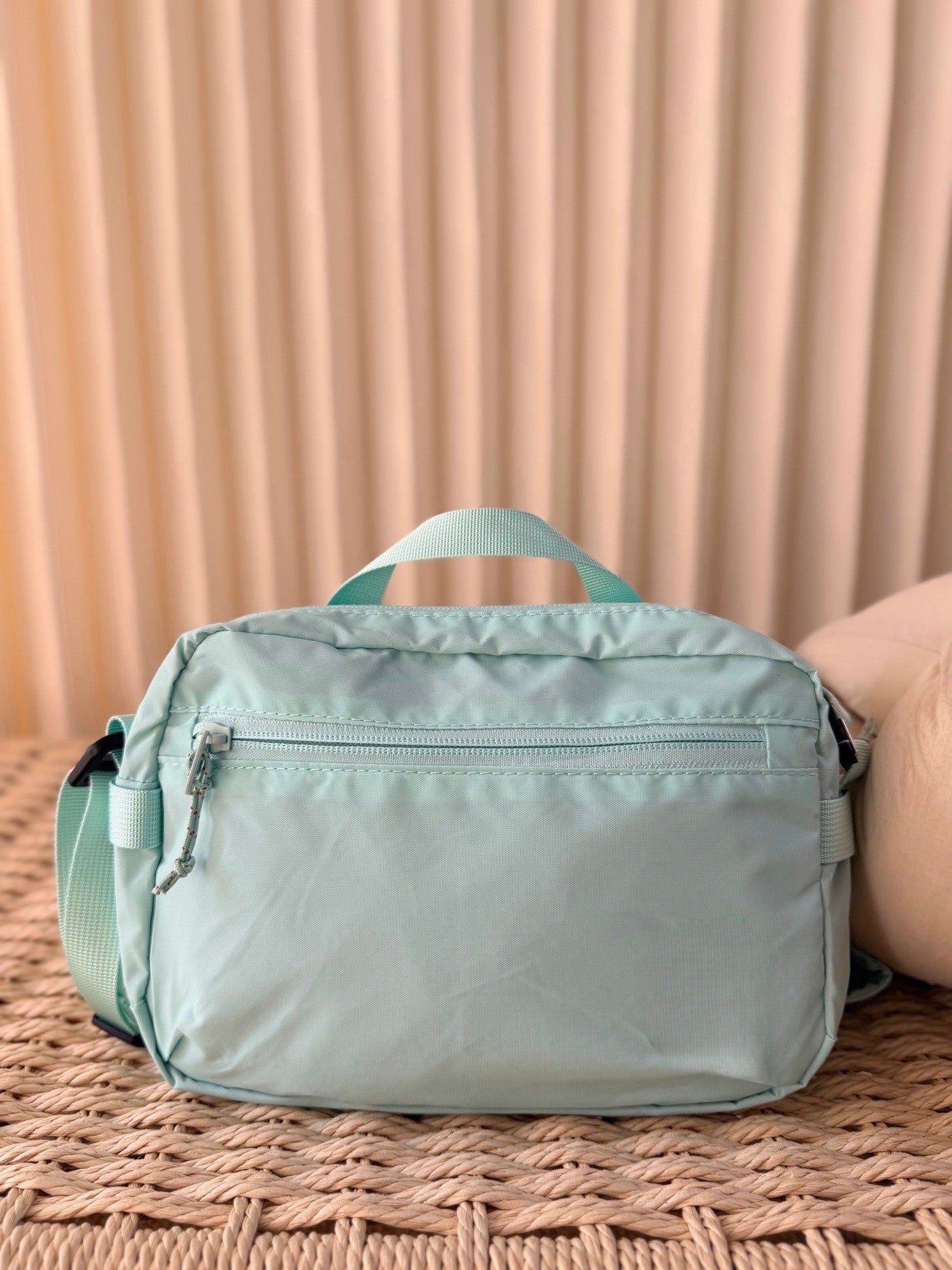 Capacity Dopamine Color Nylon Waterproof Lightweight Simple Bags