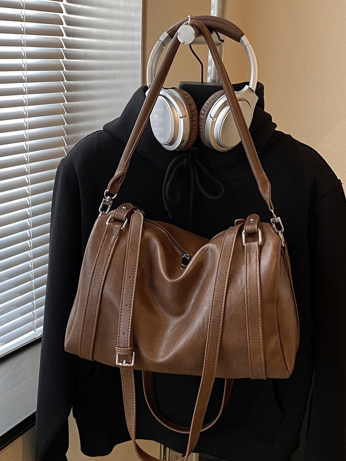 Creative Autumn Niche Vintage Commuter Underarm Tote Bags