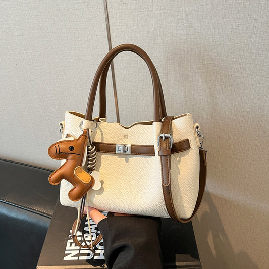 Style Retro Minority Summer Large Capacity Women's Messenger Bag