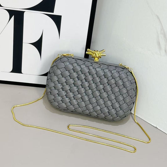 Women's Hand-woven Metal Chain Light Luxury Banquet Women's Shoulder Bag