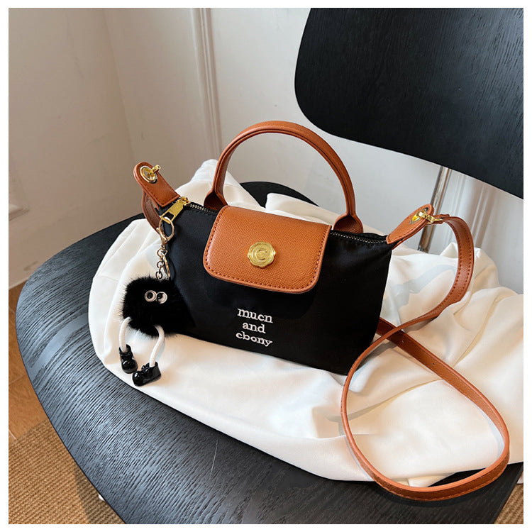 Women's Hand Holding Dumpling Mini Lightweight Bags