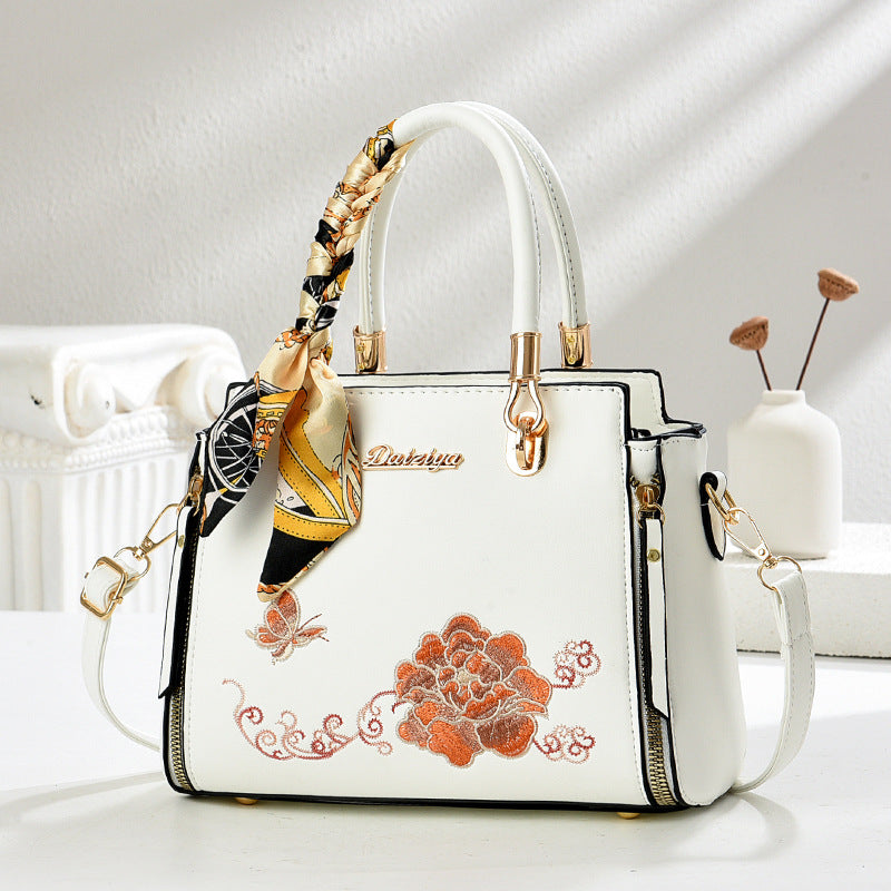 Women's Gift High Sense Chinese Style Embroidery To Women's Handbag