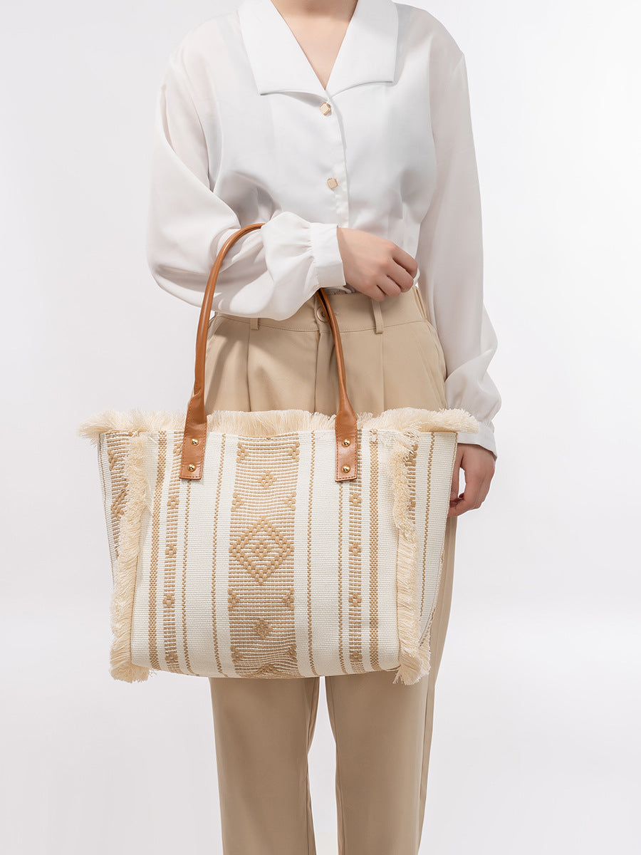 Canvas Large Capacity Female Tassel Seaside Holiday Women's Shoulder Bag