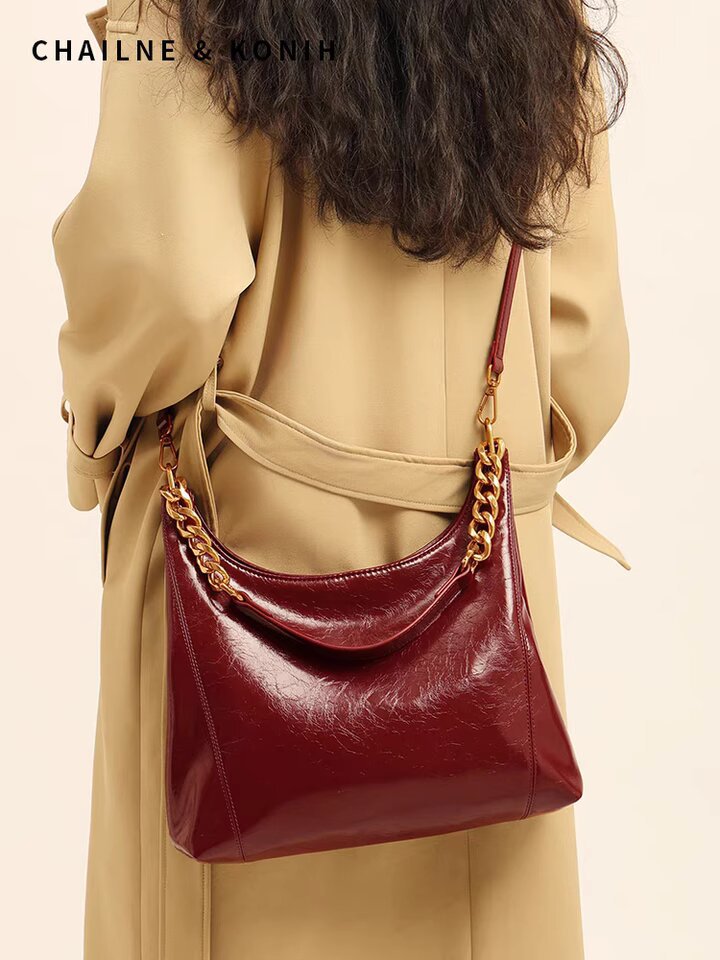 Women's High-grade Bright Leather Bridal Wedding Underarm Bags