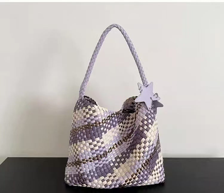 Women's Hand-woven Underarm High-grade Sensitive Hand-held Fashion Bags