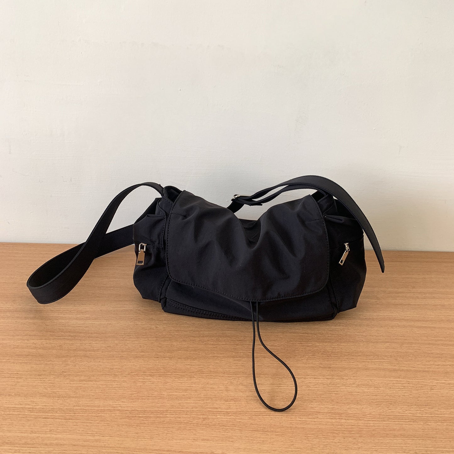 Women's Korean Style Simple Nylon Large Capacity Flap Lightweight Women's Shoulder Bag
