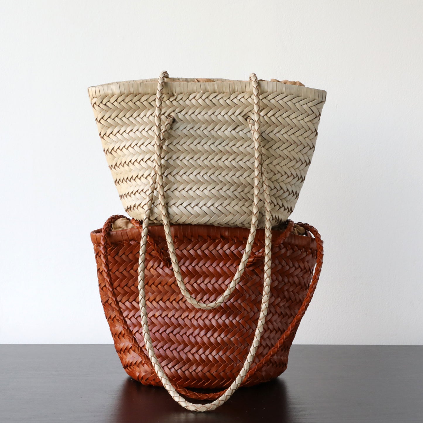 Women's Luxury French Retro First Layer Cowhide Hand-woven Vegetable Basket Genuine Bags