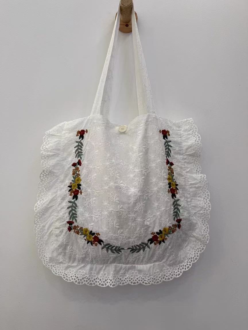 Embroidery Stitching Lace Cotton Linen Mori Style One Women's Shoulder Bag