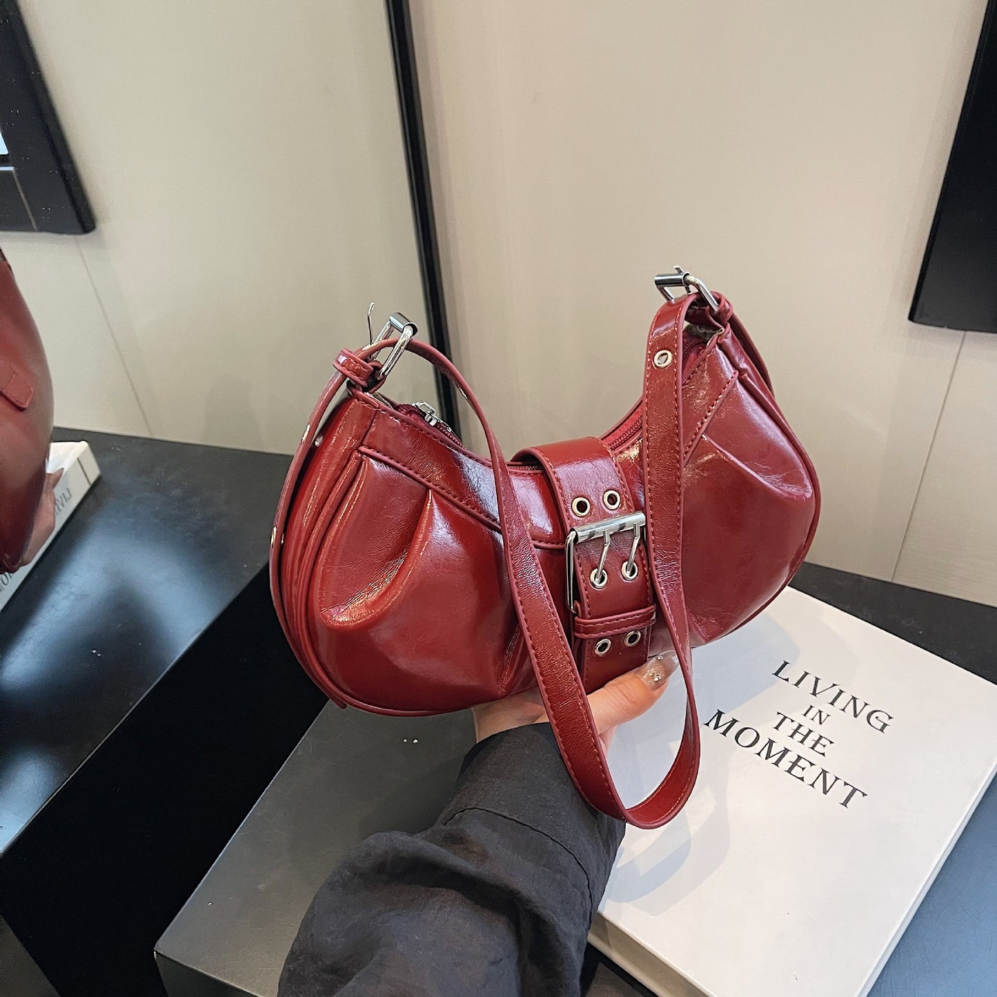 Niche Retro Red Female Motorcycle Hot Bags
