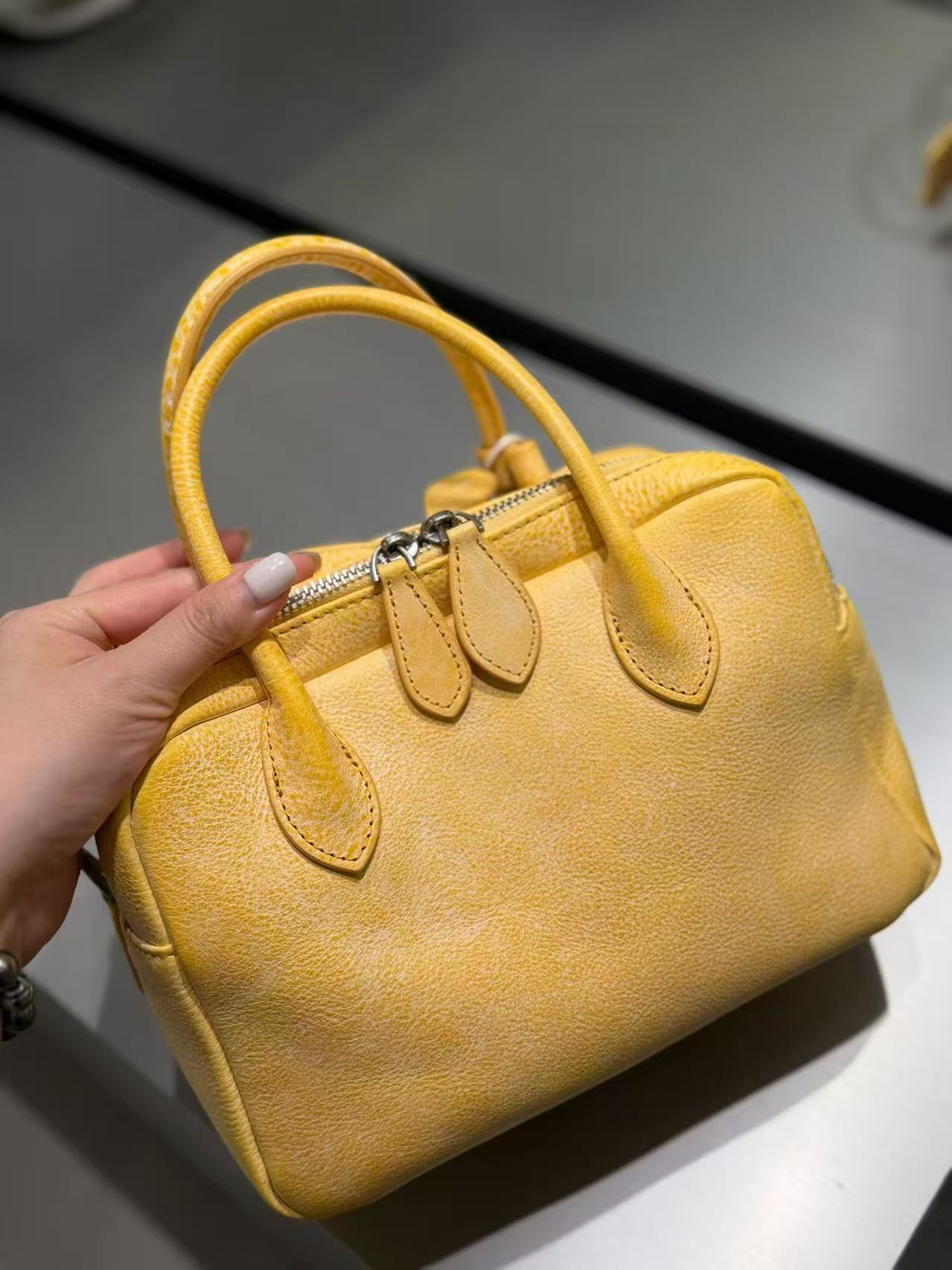Women's Classic Fashion First Layer Cowhide Boston Women's Handbag