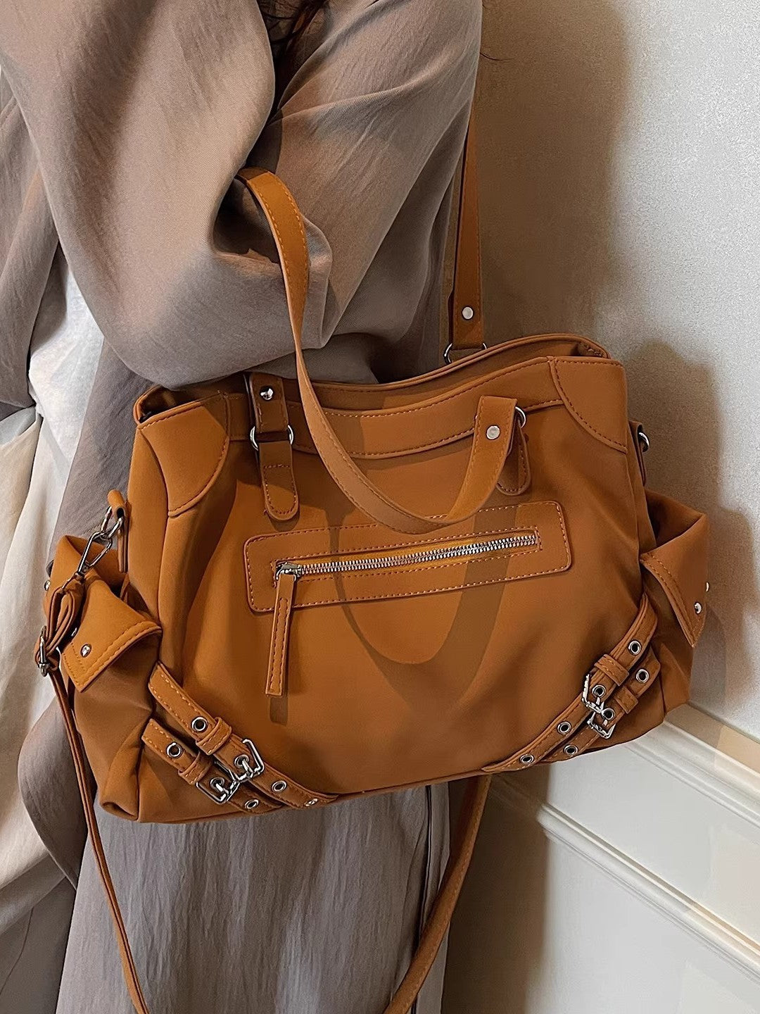 Women's Locomotive Style Suede Summer Fashion Retro Women's Messenger Bag