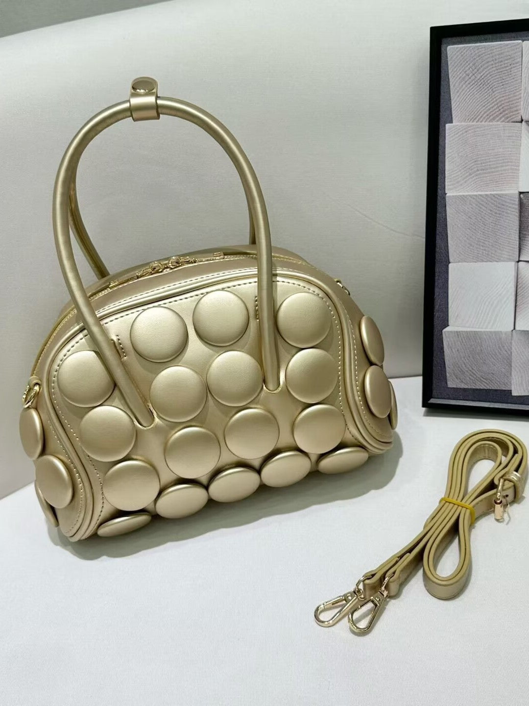 Women's Round Handmade Button Classic Fashion Portable Underarm Bag