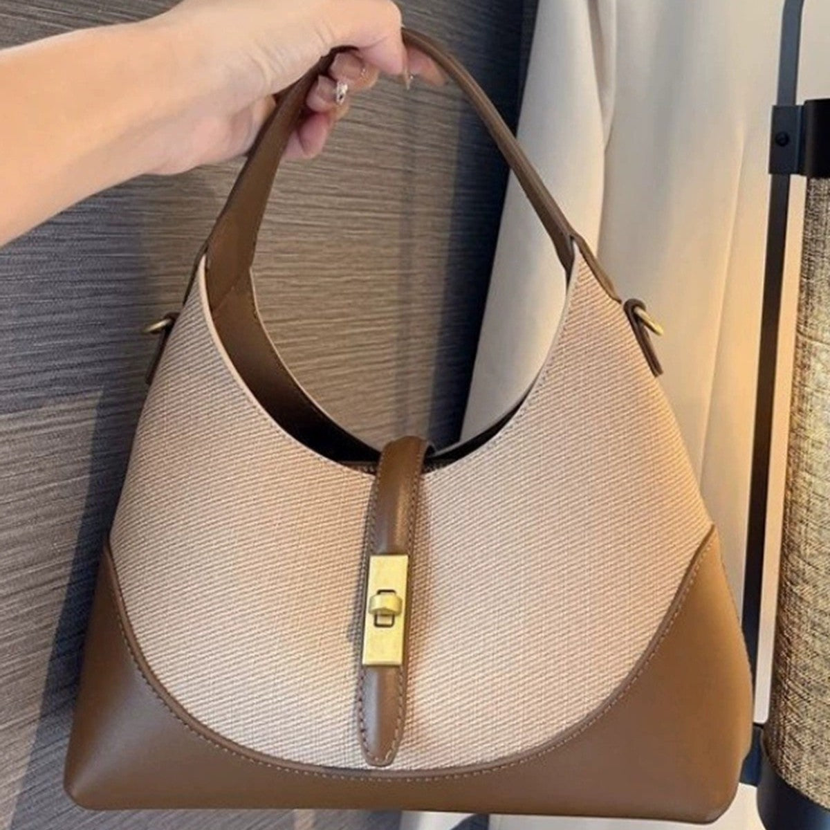 Women's Exquisite Color Contrast Patchwork Design Fashion Elegant Graceful Large Capacity Bags