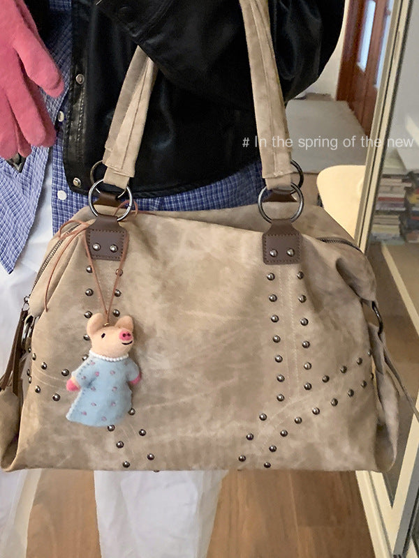 Women's Retro Fashion Rivet Simple Large Capacity Handbags