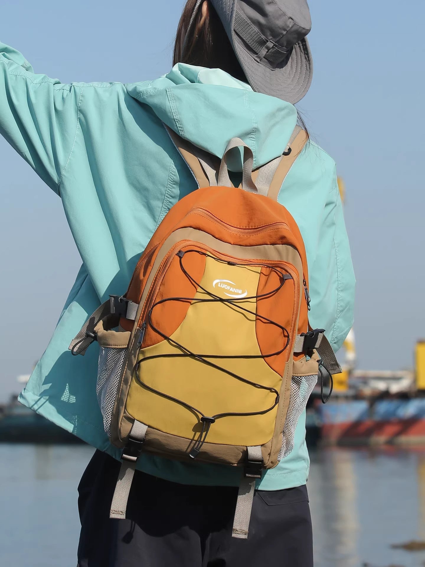Women's & Men's Wind Hiking Lightweight Strap Design Trendy Backpacks