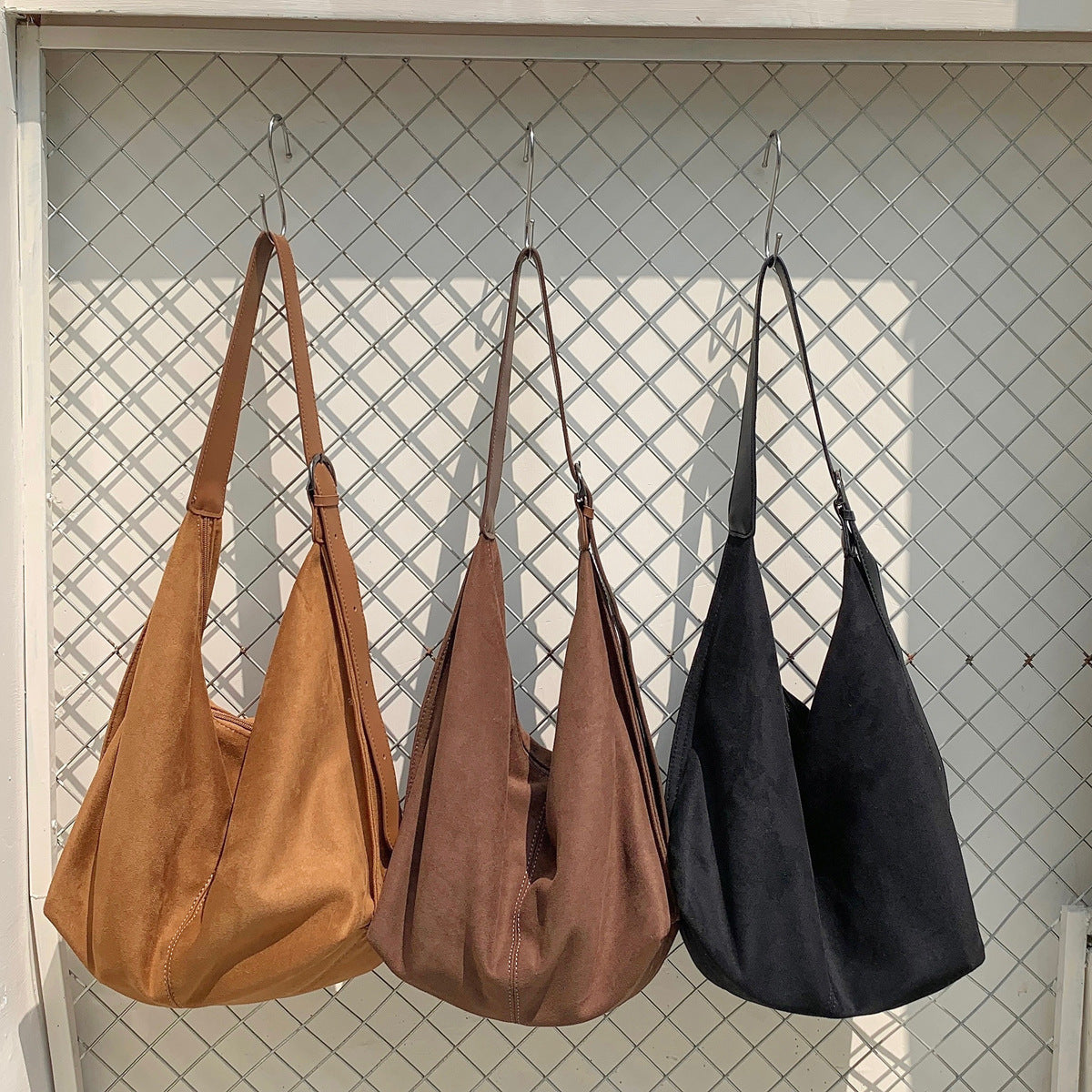 Suede Niche Retro Dumpling Large Capacity Bags