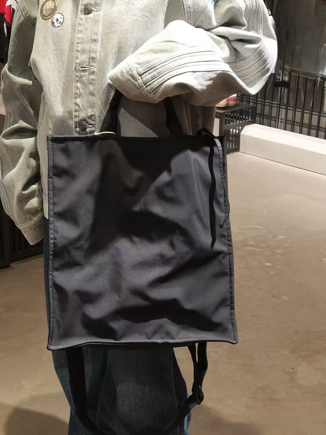 Stylish Women's & Men's Adi Fashion Handbags