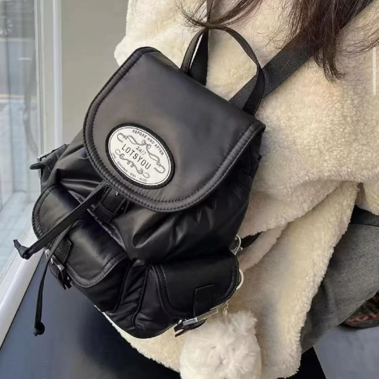 Casual Comfortable Women's Embossed Metal Minority Women's Backpack