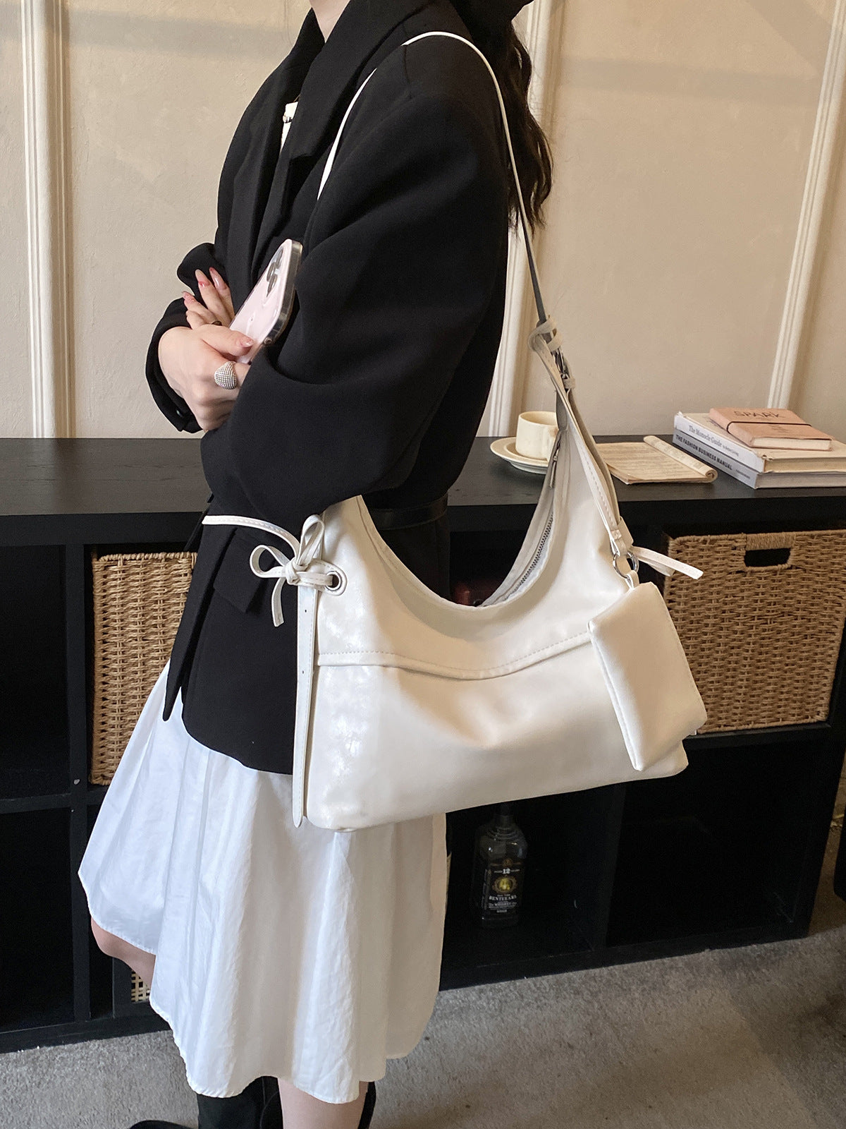 Large Capacity Female Simple Western Style Tote Bags