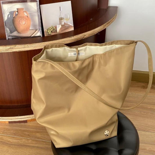 Niche High-grade Simple Large Capacity Commuter Female Bucket Bag