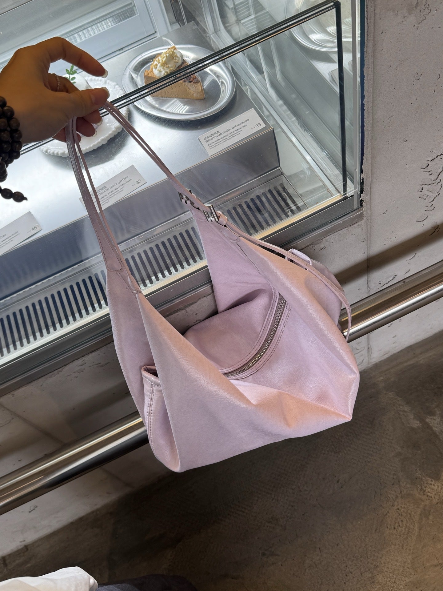 Oil Wax Leather Large Capacity Dumpling Style Underarm Tote Bag