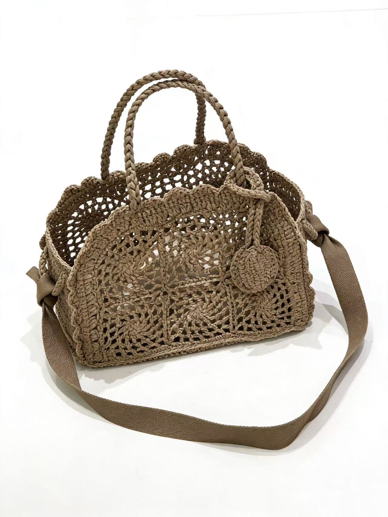 Women's Hand-woven Fashion Crochet Niche Design Beach Women's Shoulder Bag
