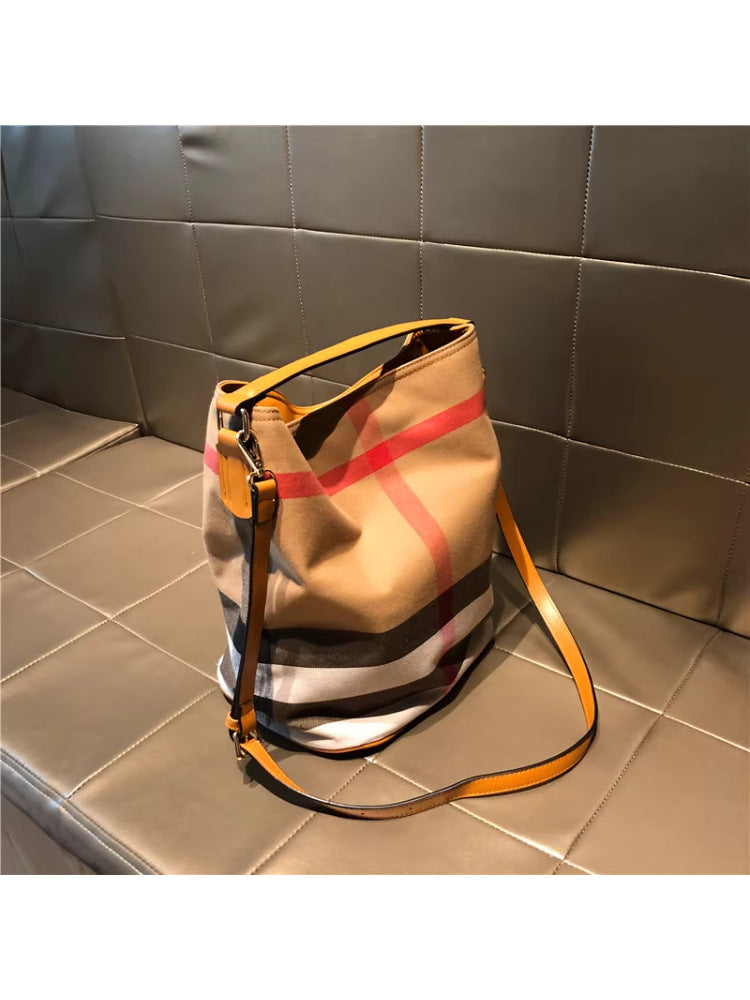 Women's French Laziness Canvas Summer Large Capacity Checked Bucket Bag