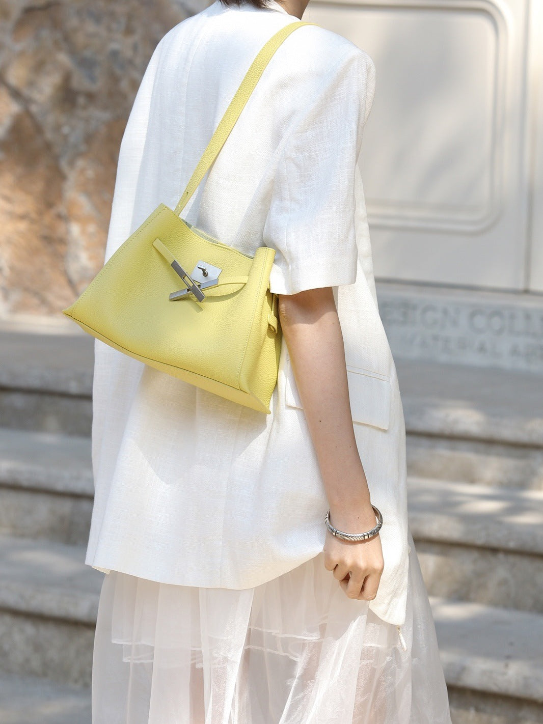 Niche High-grade First Layer Cowhide Twist Korean Genuine Leather Underarm Bag