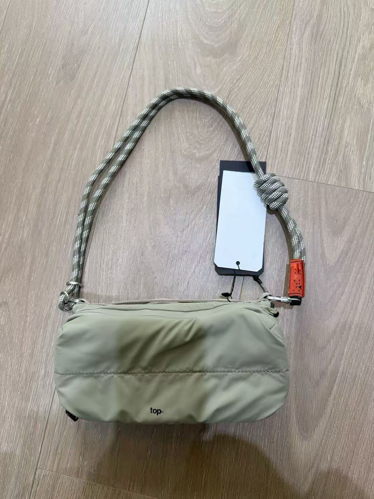 Women's & Men's Water Bottle Kettle Portable Repellent Shoulder Bags
