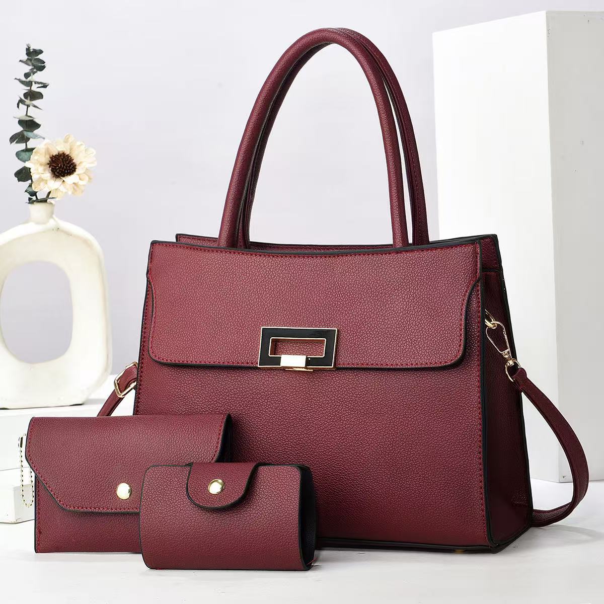 Women's Exquisite Big Graceful Korean Style Fashionable Shoulder Bags