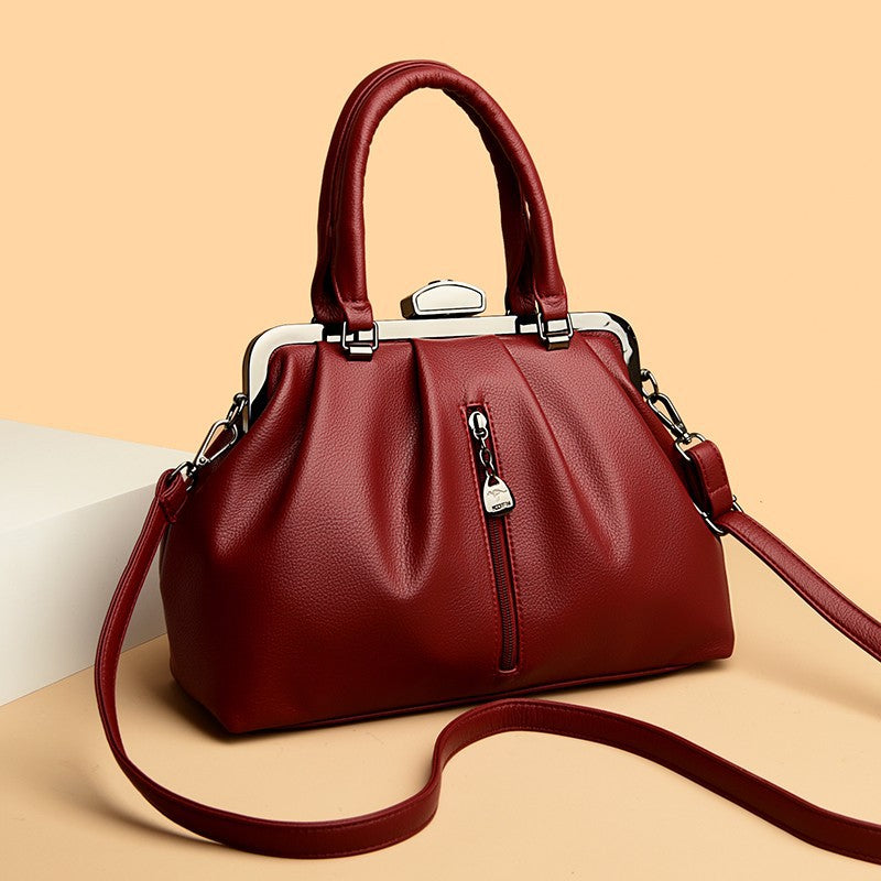 Design Fashion Pleated Hand Simple Large Capacity Commute Women's Messenger Bag