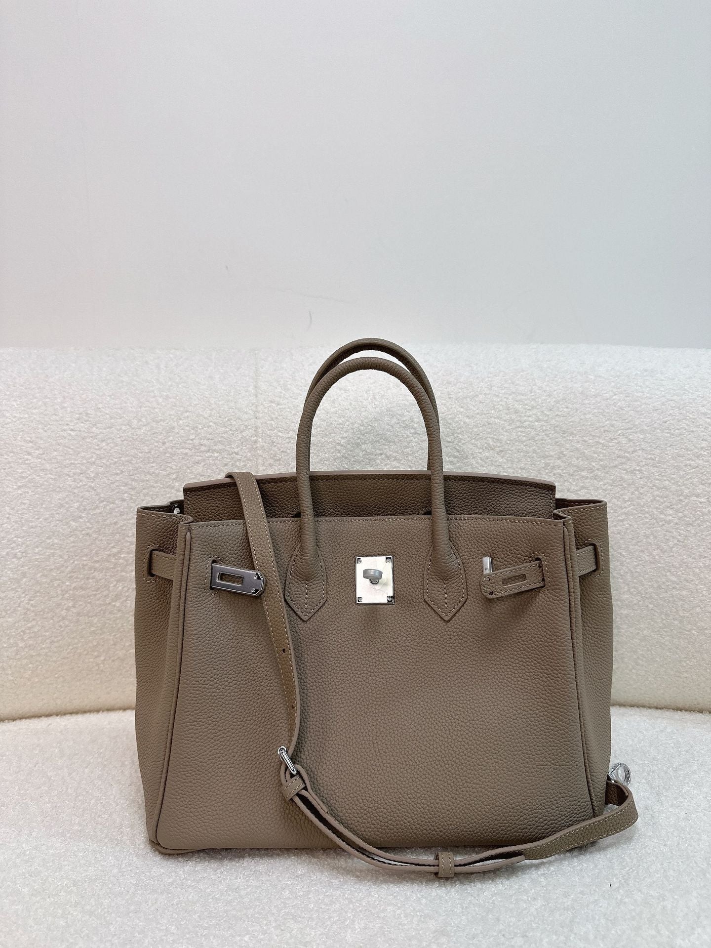 Women's First Layer Cowhide Sier Large Capacity Women's Handbag
