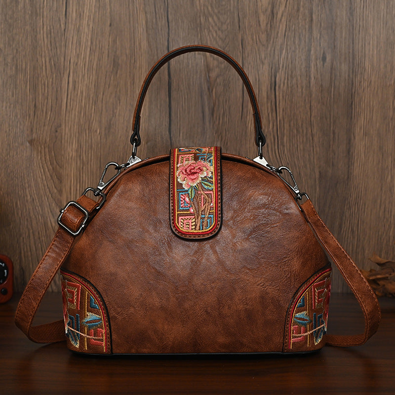 Women's Carving Printed Ethnic Style Large Capacity Retro National Women's Messenger Bag