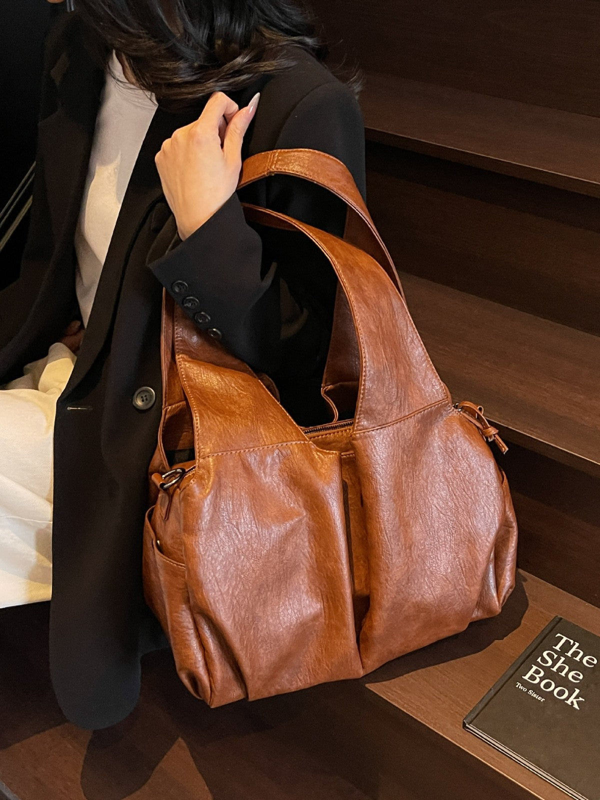 Women's Large Capacity Spring Soft Surface Retro Tote Bag