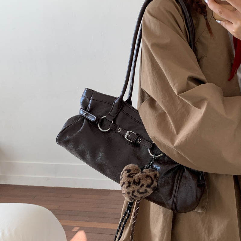 Women's Retro Style Niche Motorcycle Portable Baguette Commuting Shoulder Bags