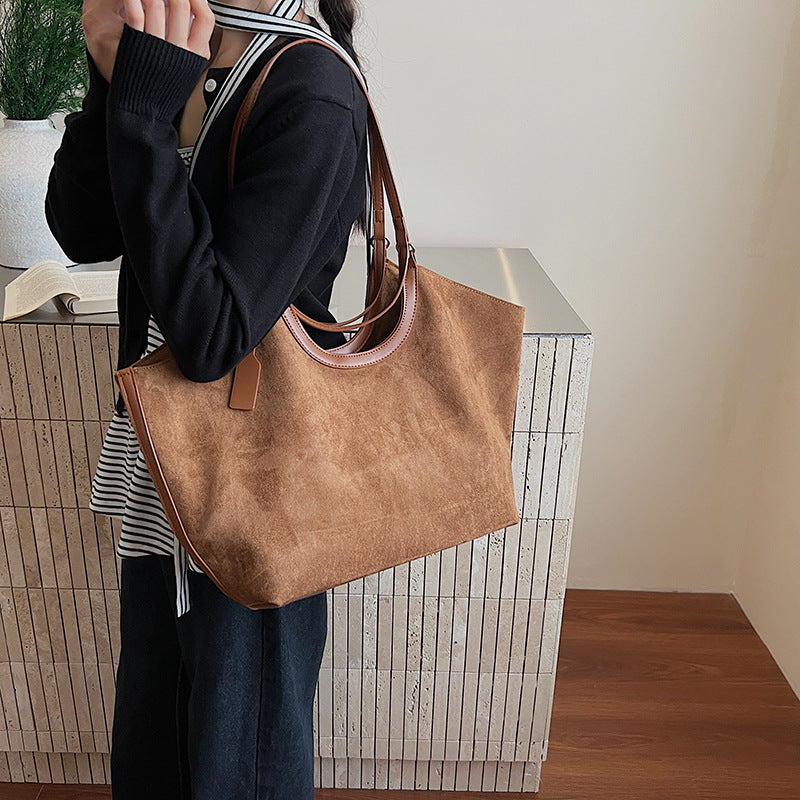 Women's Suede Large Capacity Underarm Retro Mother Bucket Bags
