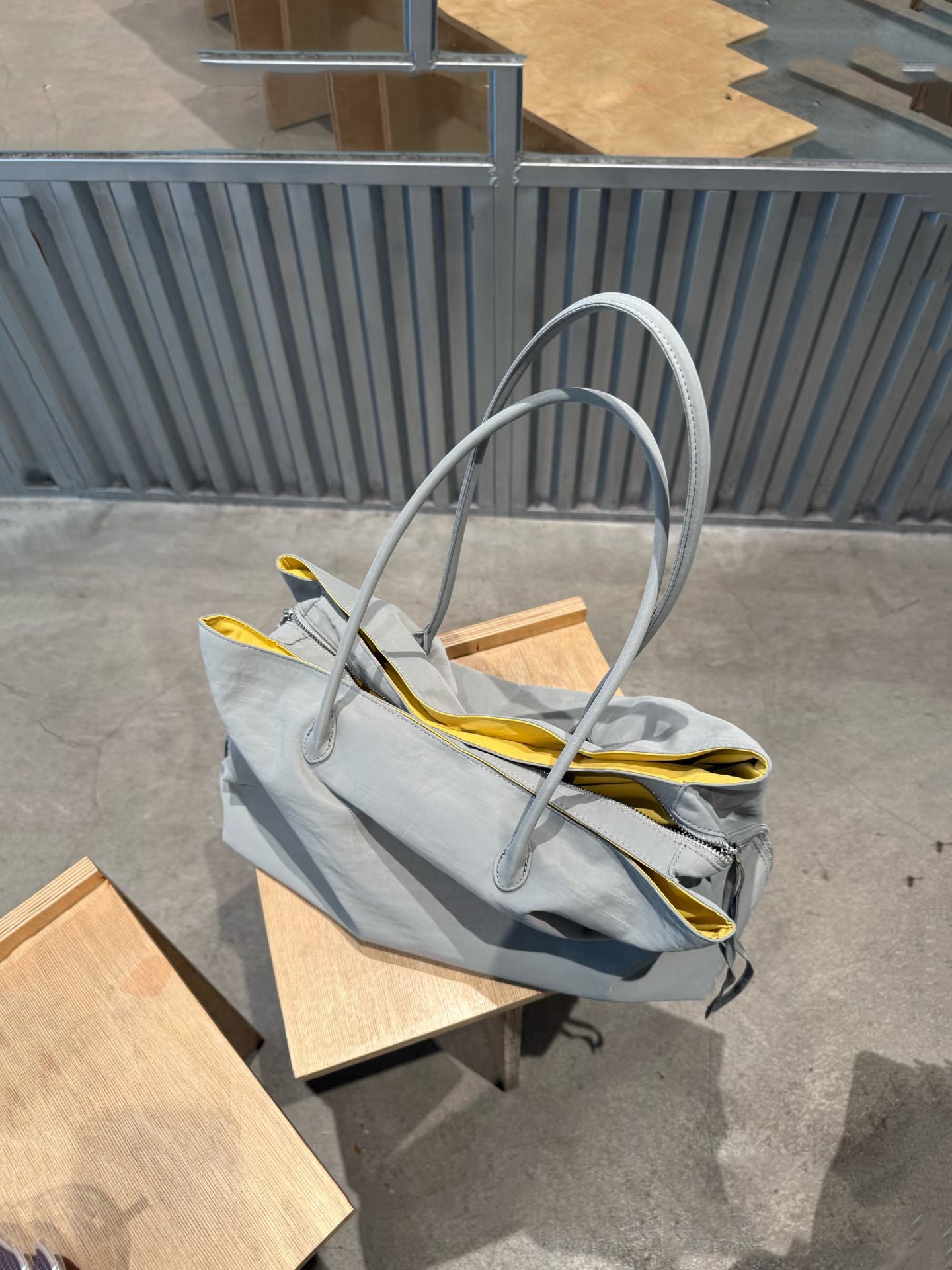 Women's Korean Nylon Commute Computer Lightweight Large Capacity On One Tote Bag