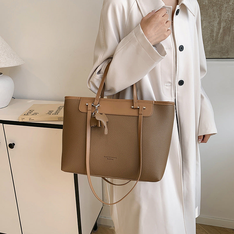 Portable Retro Fashionable Large Capacity Underarm Bags