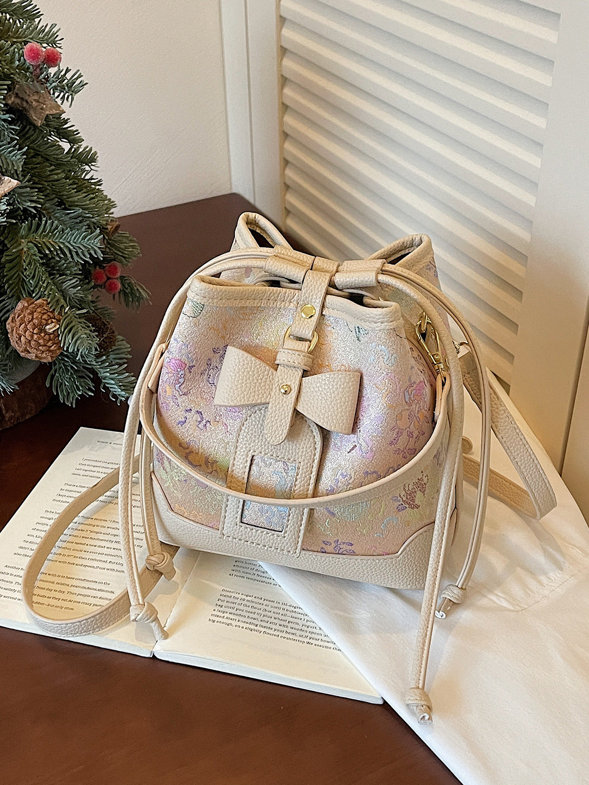 Women's Unique Super Popular Niche Printed Fashion Bucket Bags