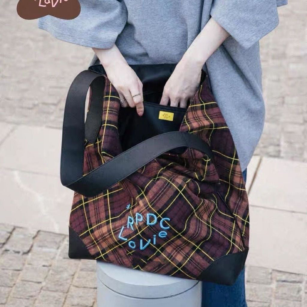 Song Canvas Retro Plaid Letter Embroidery Large Capacity Commuter Tote Bag
