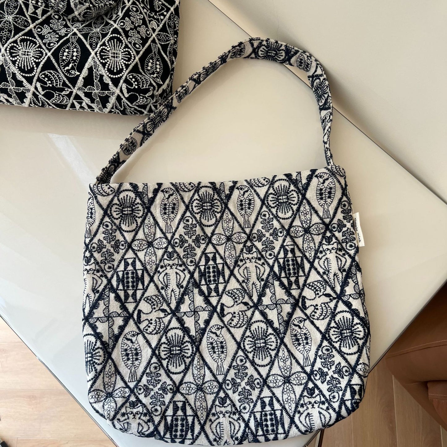 Women's Cloth Artistic Retro Handmade Designer Embroidered Shoulder Bags