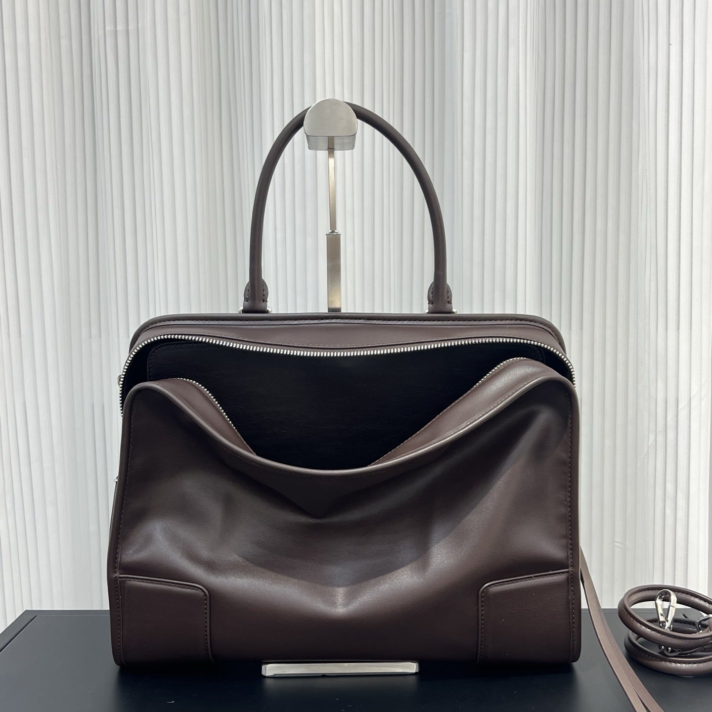 Glamorous Bowling Niche Retro Commuter Leather Women's Shoulder Bag