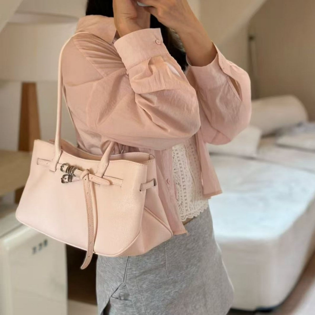 Korean Style Niche Leather Pastel Minimalist Retro Women's Shoulder Bag