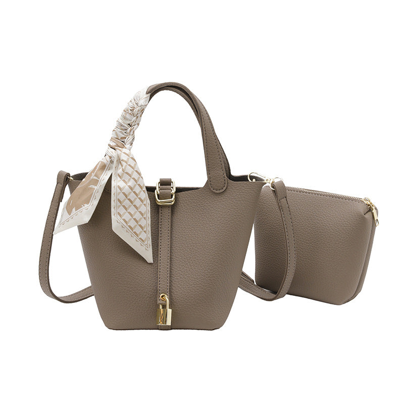 Lychee Pattern Vegetable Basket Trendy Simple Bucket Bag