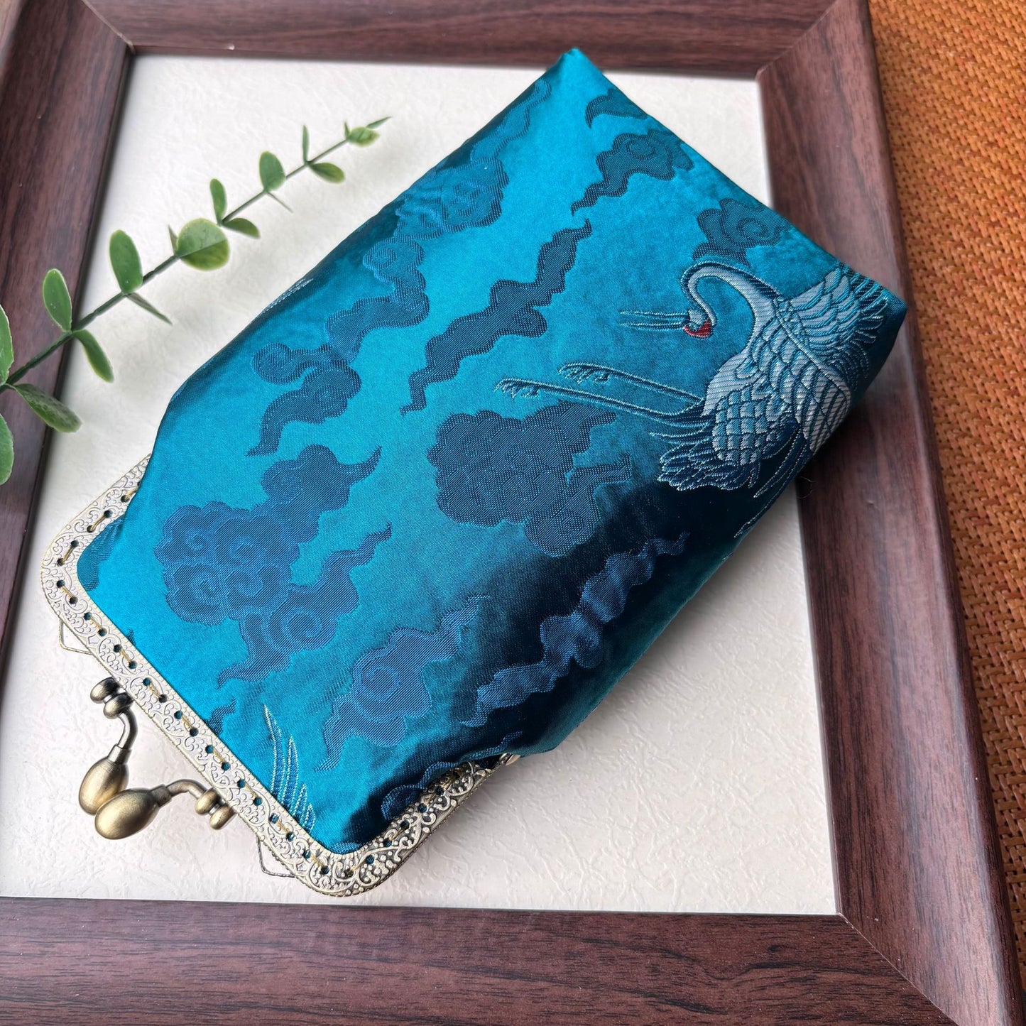Finished Ancient Style Female Vertical Retro Tassel Frame Mobile Phone Bag