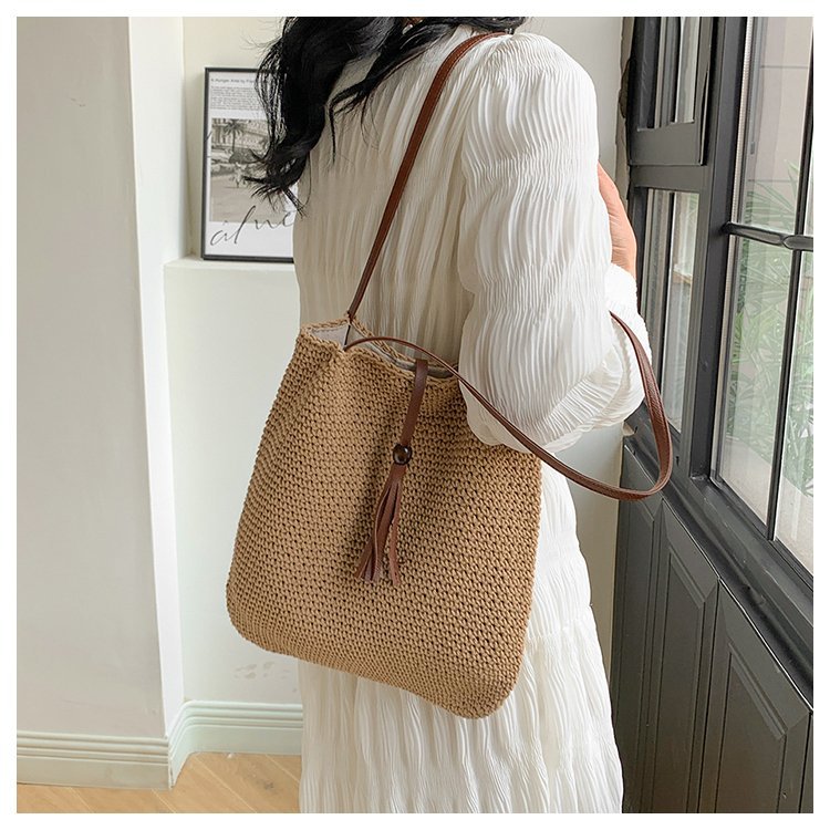 Women's Woven High Sense Straw Leisure Vacation Large Capacity Women's Shoulder Bag