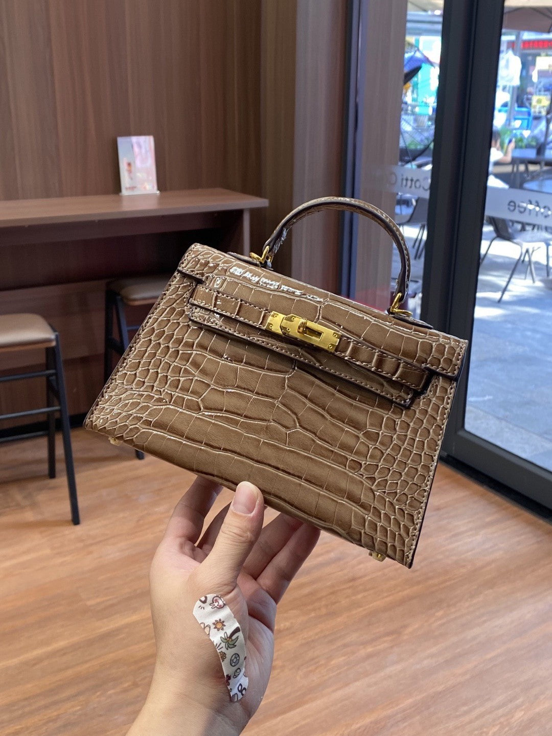 Popular Second Generation Crocodile Pattern Platinum Women's Shoulder Bag