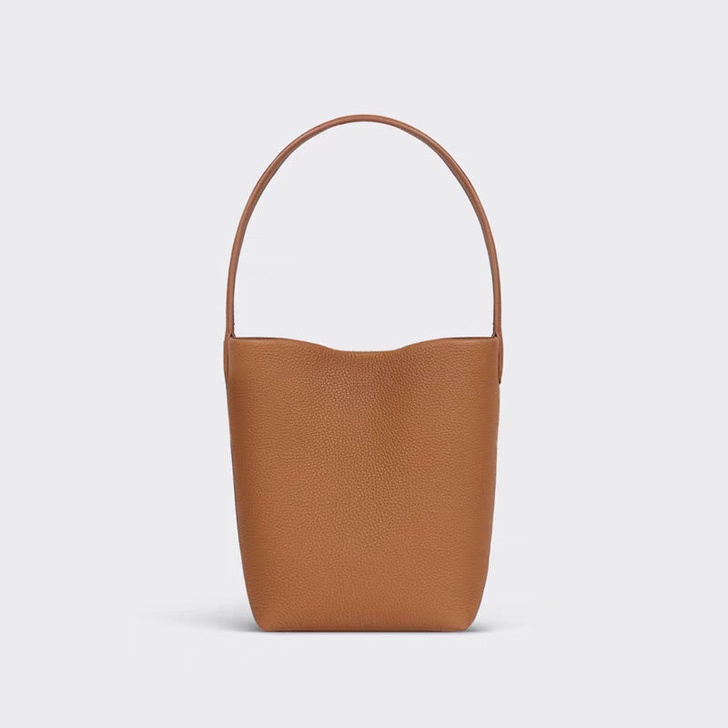 High-grade Niche First Layer Cowhide Large Capacity Female Bucket Bag